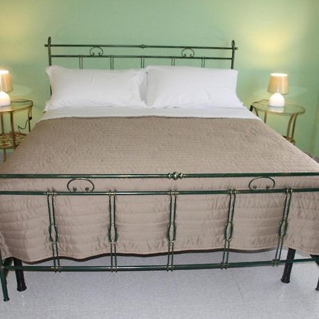 Montesilvano Marina Ari B&B المظهر الخارجي الصورة
